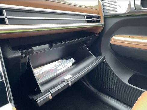 Used 2025 Hyundai Santa Fe Limited image 38