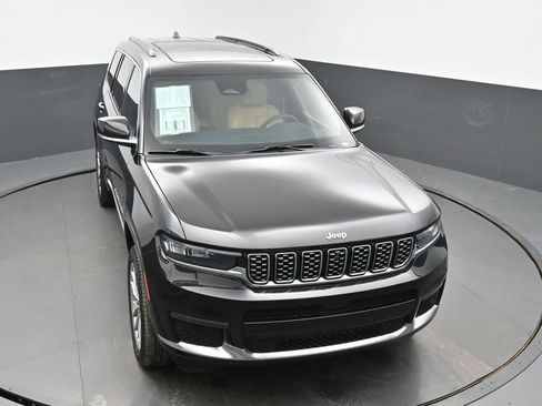 Used 2024 Jeep Grand Cherokee L Summit image 47