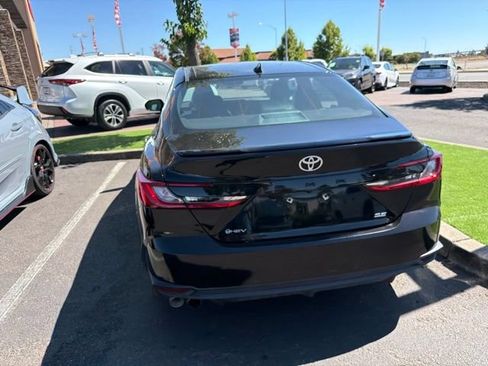 Used 2025 Toyota Camry SE FWD image 14