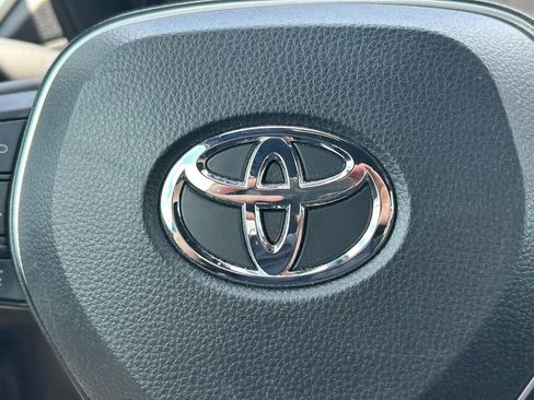 Used 2024 Toyota Corolla Cross AWD Hybrid image 35