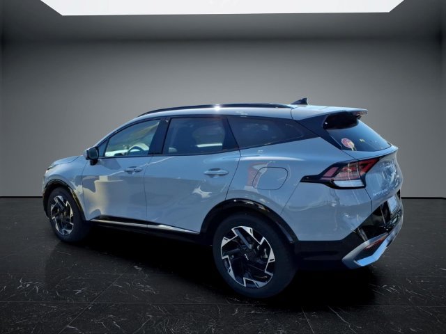 Used 2025 Kia Sportage SX FWD image 8