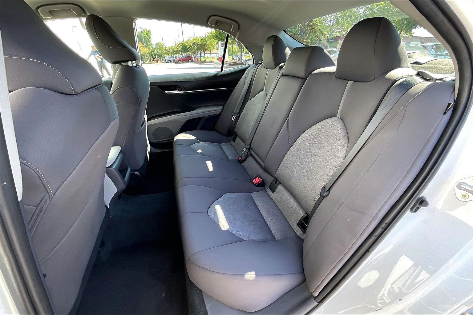 Used 2024 Toyota Camry LE FWD image 30