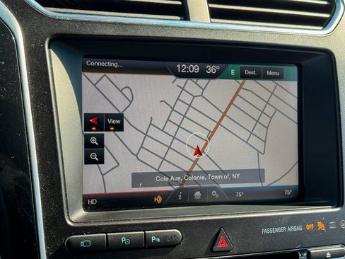 Used 2016 Ford Explorer Platinum image 35