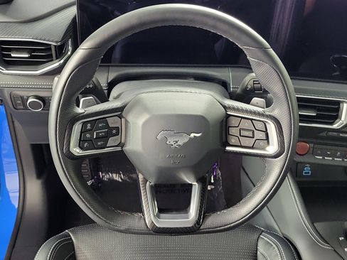 Used 2025 Ford Mustang GT Premium RWD image 12