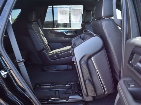 Used 2025 GMC Yukon Elevation AWD/4WD image 45