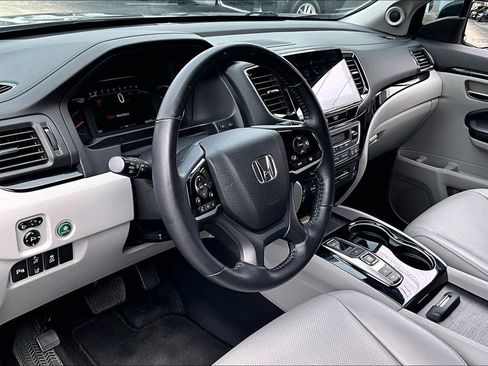 Used 2020 Honda Pilot Elite image 17