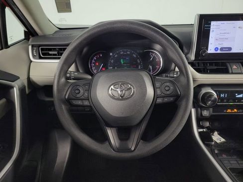 Used 2025 Toyota RAV4 XLE image 22