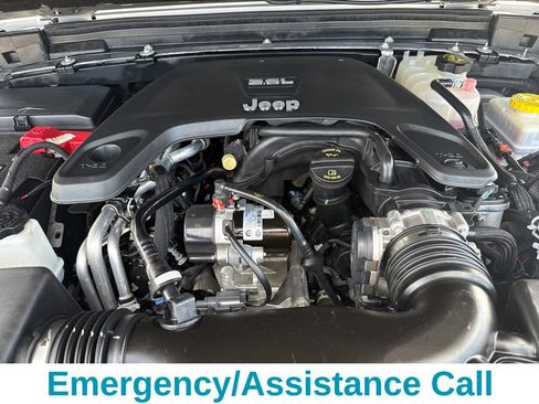 Used 2021 Jeep Wrangler Unlimited Sahara image 30