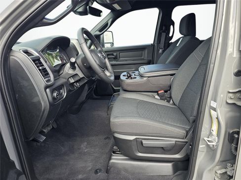 New 2026 RAM 2500 Tradesman AWD/4WD image 17