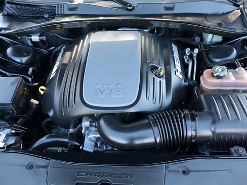 Used 2016 Dodge Charger R/T w/ Plus Group RWD image 39