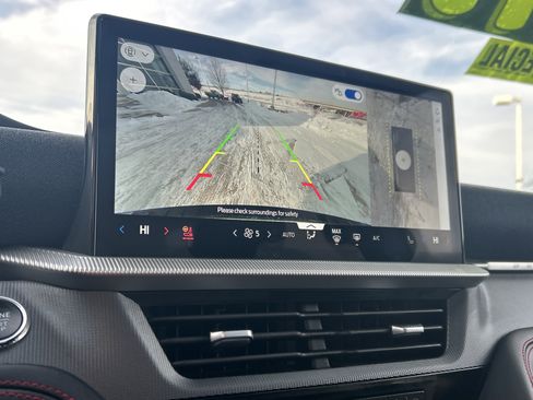 Used 2025 Ford Explorer ST image 18