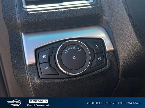 Used 2017 Ford Explorer XLT FWD image 25