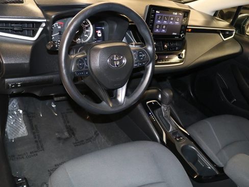 Used 2022 Toyota Corolla LE image 58