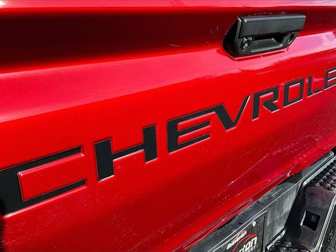 Used 2023 Chevrolet Colorado Trail Boss image 33