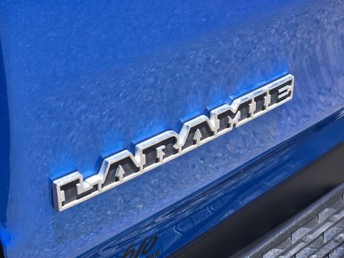 Used 2023 RAM 1500 Laramie AWD/4WD image 12
