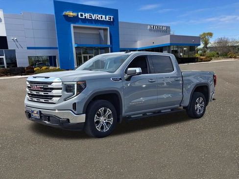Used 2024 GMC Sierra 1500 SLE w/ Preferred Package AWD/4WD image 31