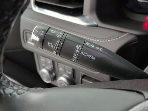 Used 2024 GMC Yukon Denali Ultimate image 26