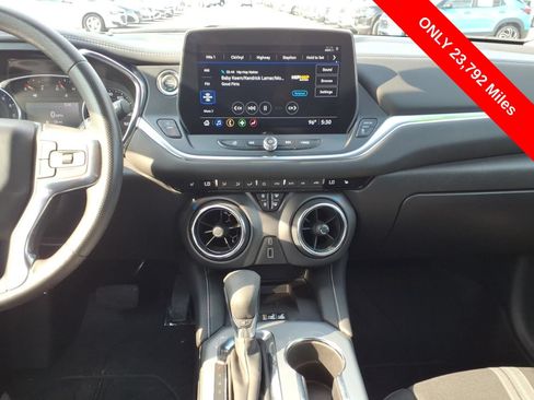 Used 2024 Chevrolet Blazer LT FWD image 13