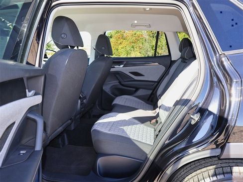 Certified 2025 Volkswagen Tiguan S image 14