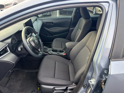Used 2025 Toyota Corolla LE w/ Convenience Package FWD image 7