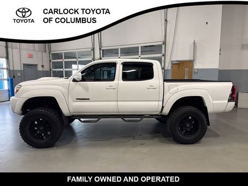Used 2009 Toyota Tacoma PreRunner image 2