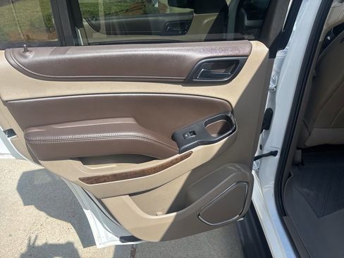 Used 2019 Chevrolet Tahoe LT image 40