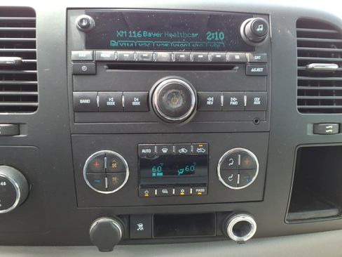 Used 2011 GMC Sierra 1500 SLE w/ Power Tech Package image 13