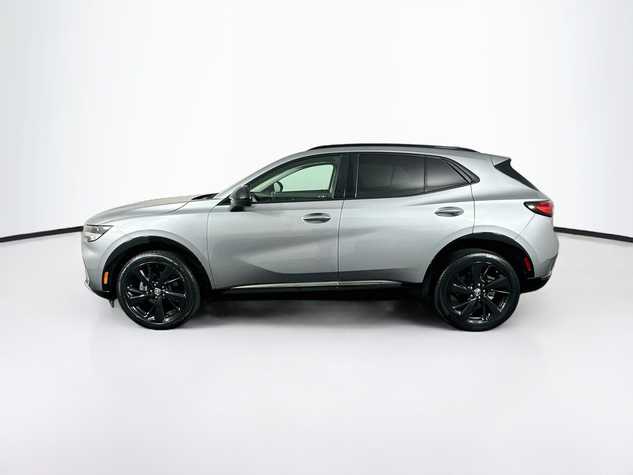 Used 2023 Buick Envision Preferred FWD image 4