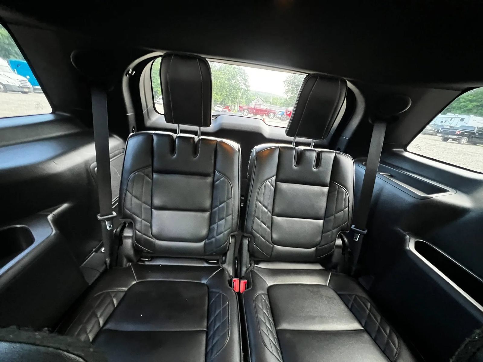 Used 2016 Ford Explorer Platinum AWD/4WD image 14