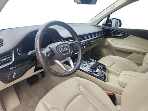 Used 2019 Audi Q7 3.0T Premium Plus w/ Premium Plus Package image 10