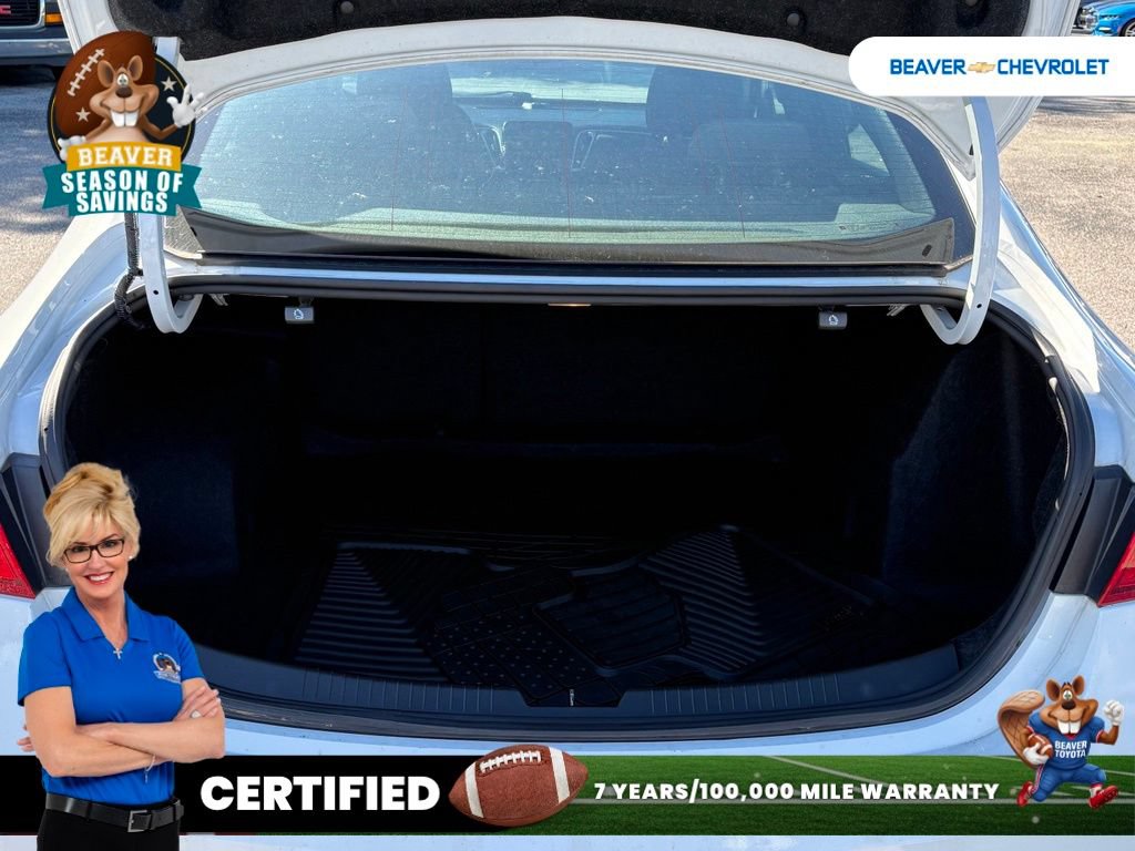Used 2024 Chevrolet Malibu LT FWD image 11