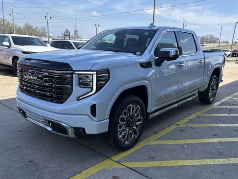 New 2026 GMC Sierra 1500 Denali Ultimate AWD/4WD image 9