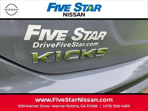 Used 2024 Nissan Kicks SR FWD image 8