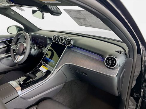 Certified 2025 Mercedes-Benz GLC 300 4MATIC image 24