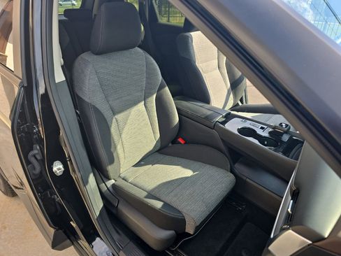 Used 2023 Nissan Rogue SV image 22