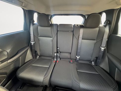 New 2026 Mitsubishi Outlander ES image 13