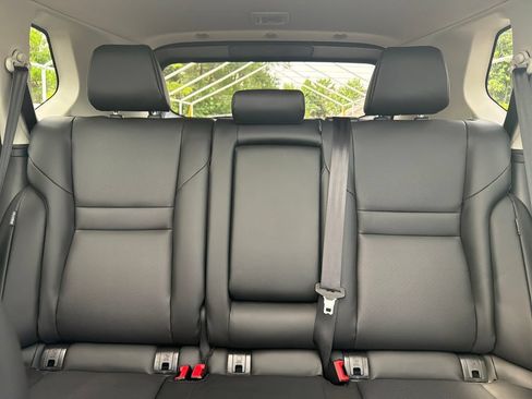 Used 2025 Nissan Rogue SV w/ SV Premium Package FWD image 53