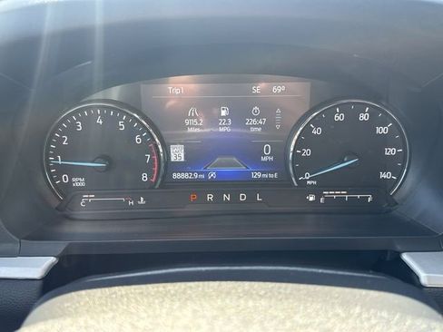 Used 2021 Ford Explorer XLT w/ Equipment Group 202A image 12