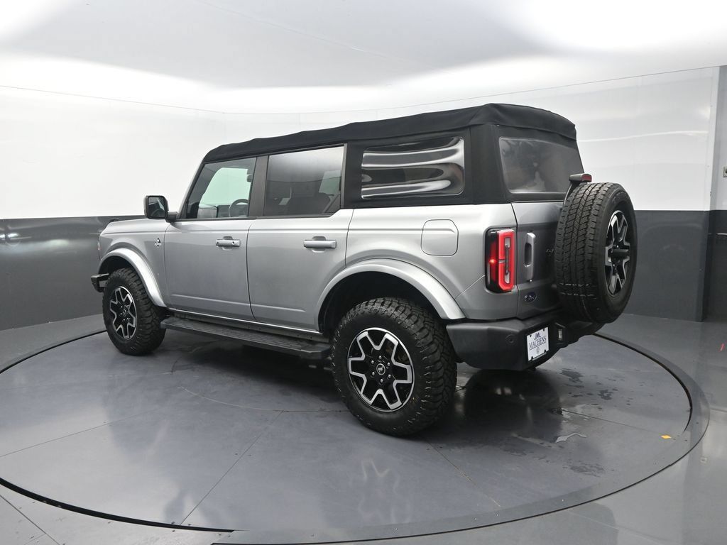 Used 2021 Ford Bronco Outer Banks AWD/4WD image 8