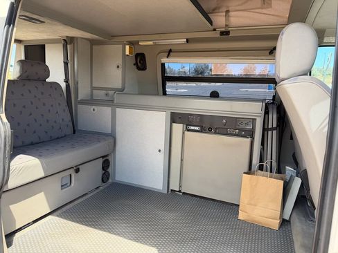 Used 1997 Volkswagen Eurovan Camper FWD image 16