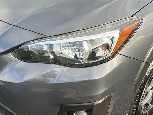 Used 2020 Subaru Crosstrek 2.0i Premium image 4