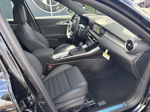 New 2026 Alfa Romeo Tonale Veloce w/ Quick Order Package 23H Volce image 21