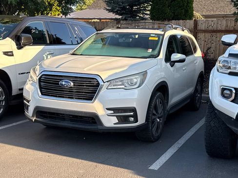 Used 2020 Subaru Ascent Limited w/ Technology Package AWD/4WD image 2