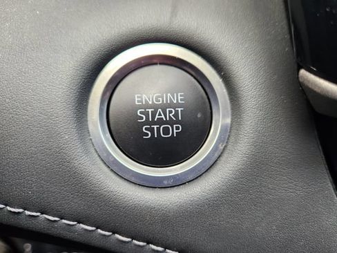 Certified 2025 Toyota Highlander Limited FWD image 20