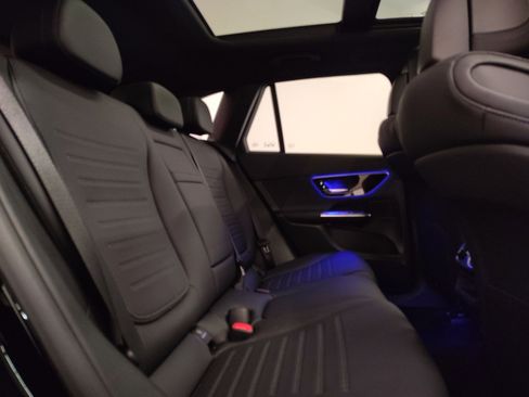Used 2026 Mercedes-Benz GLC 300 image 29
