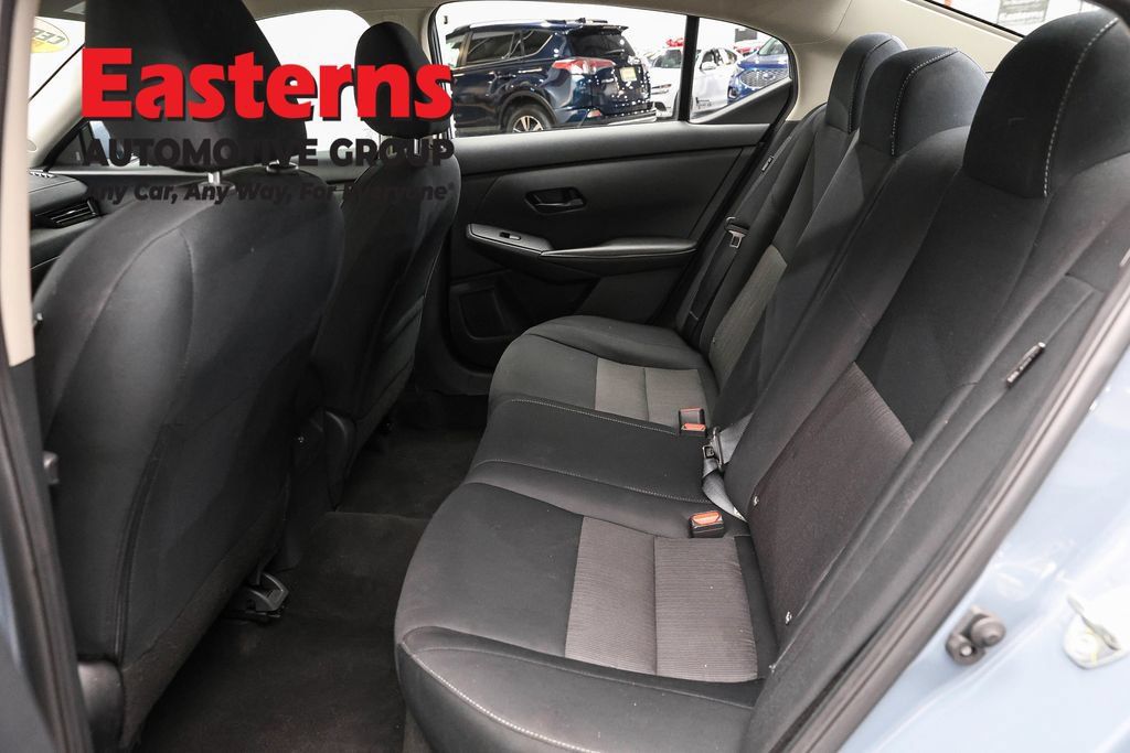 Used 2024 Nissan Sentra SV FWD image 21