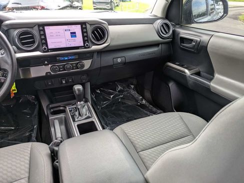Used 2021 Toyota Tacoma SR5 RWD image 17