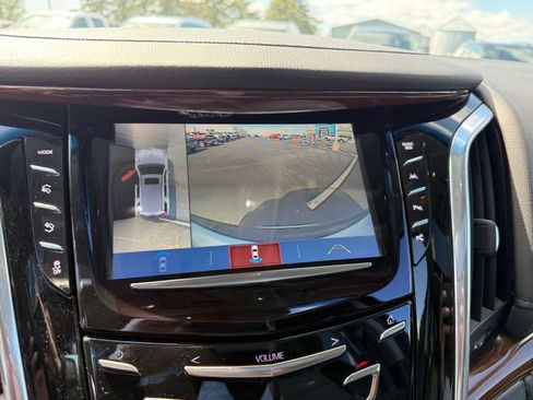 Used 2019 Cadillac Escalade Premium Luxury image 22