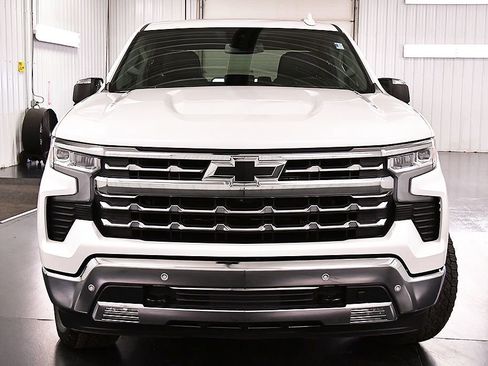 Used 2023 Chevrolet Silverado 1500 LTZ w/ Z71 Off-Road Package AWD/4WD image 2