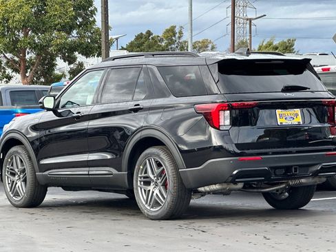 New 2026 Ford Explorer ST-Line w/ ST-Line Street Pack image 6